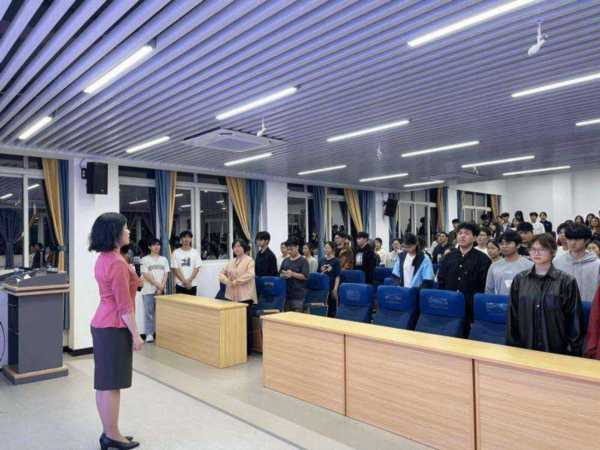 陕西经济管理职业技术学院为什么停止办学