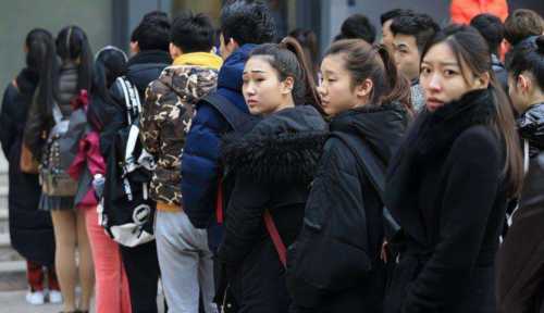 艺考生计划花25万包机赶考