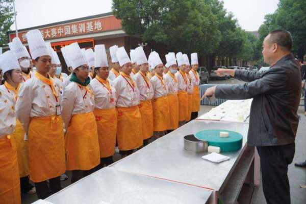 安徽新东方烹饪专修学院全聚德杯赛事