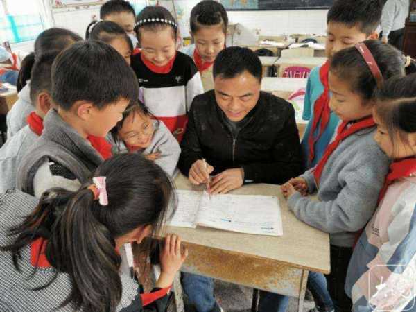 一般小学补课机构老师多少钱一个月