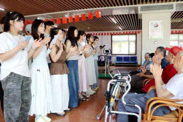 养老护理员6年后就失业了吗怎么办
