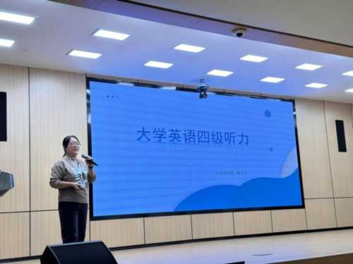 辅导员英文怎么说