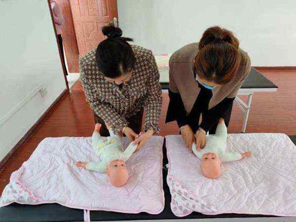 育婴员操作技能考什么