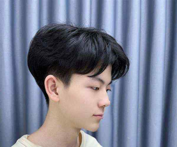 初中生发型要求