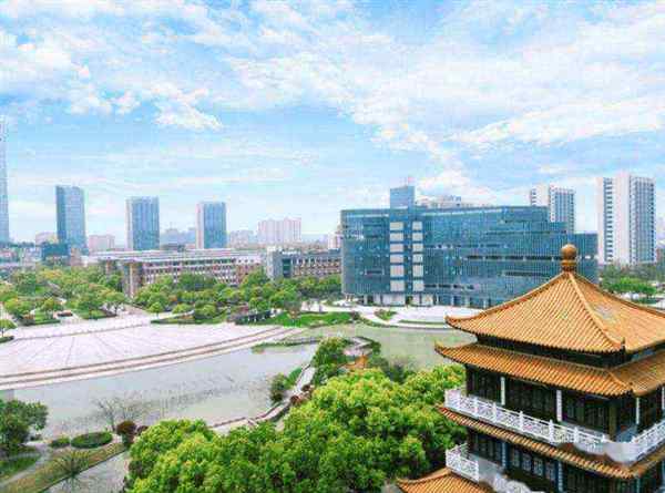 江西科技学院图书馆馆长