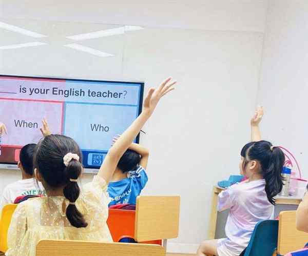 幼小的孩子们用英语怎么说的简单介绍