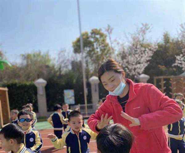 百合花幼儿园园长