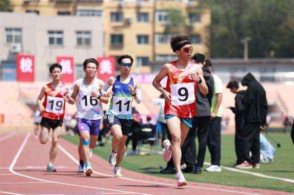 大学的运动会什么时候举行